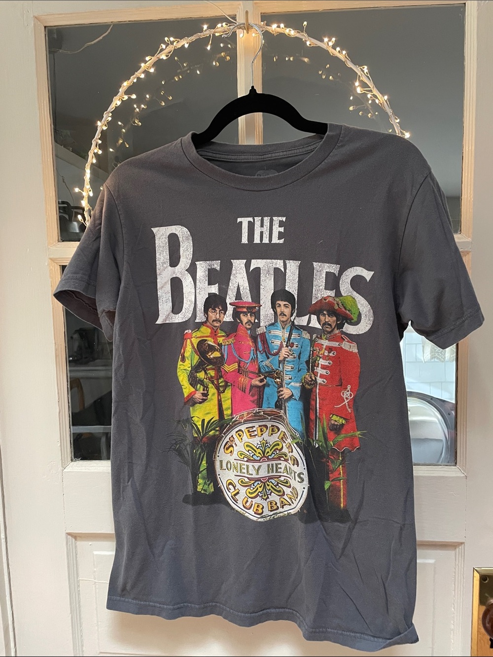 The Beatles Gray Logo Tee Shirt Print 2014 Apple Corps Medium Sgt Peppers Med